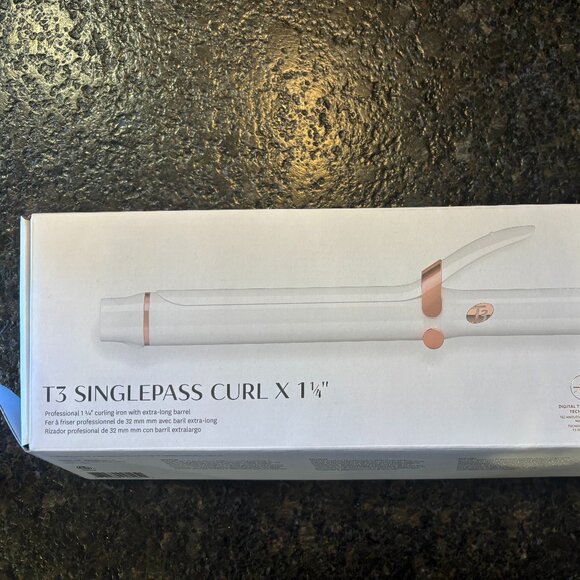 BRAND NEW NEVER USED T3 SINGLEPASS CURL X 1 1/4" PROFESSIONAL  CURLING IRON - Picture 1 of 7